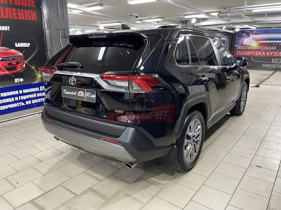 керамика кузова в детейлинг центре дефектов-нет