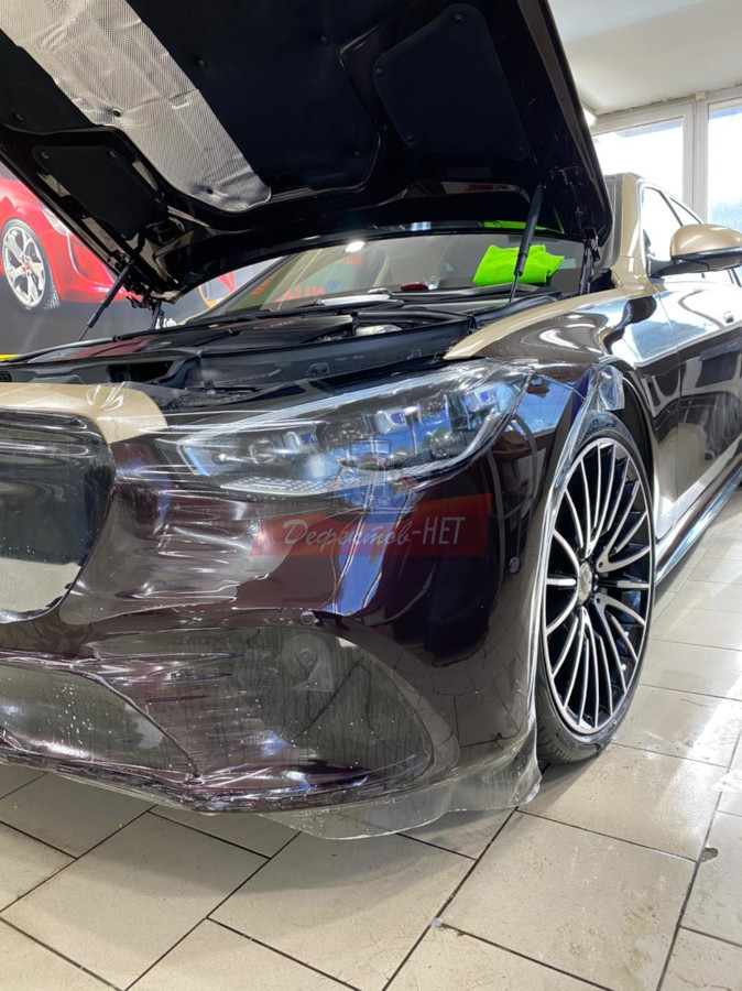 Оклейка пленкой кузова автомобиля Mercedes S Class