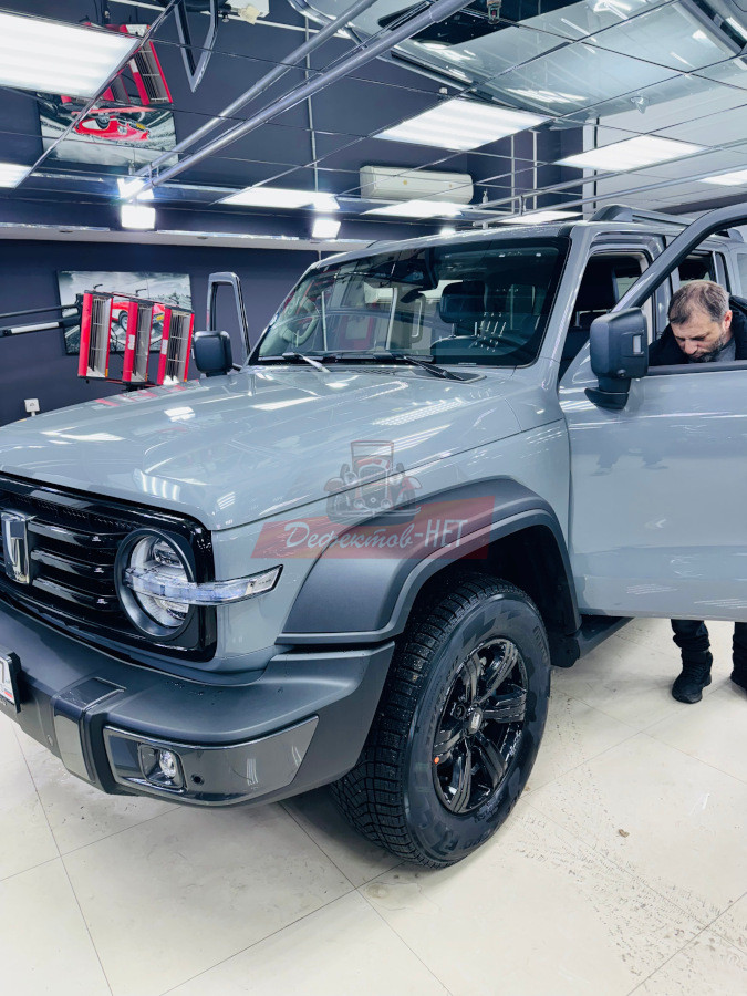 Оклейка пленкой авто TANK