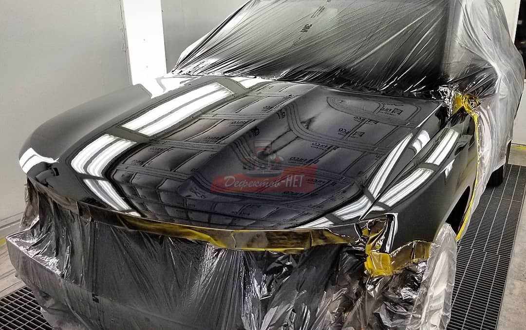 окрашивание кузова автомобиля. покраска капота. капот и бампер авто. покраска нового капота. покрасить капот машины.