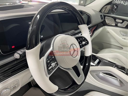 Оклейка руля (вид из салона автомобиля Mercedes