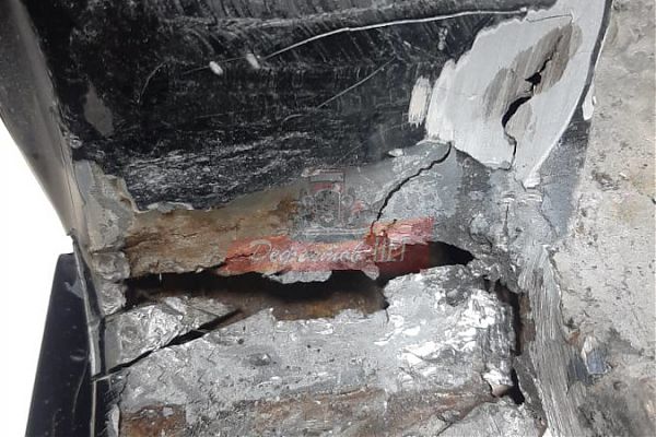 Вид багажника автомобиля ЗИМ до реставрации
