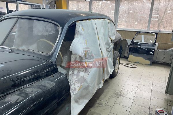 Реставрация автомобиля ЗИМ в Москве