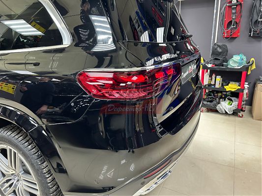Проведение тонировки фар автомобиля Mercedes