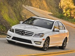 Обзор Mercedes-Benz C-Klasse W204 с пробегом Обзор Mercedes-Benz C-Klasse W204 с пробегом